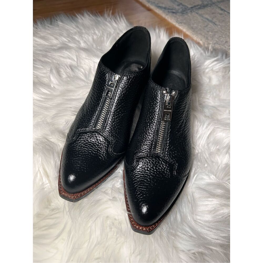 Coach Bandit Zip Pebble Booties size 5.5 black leather with zipper upfront